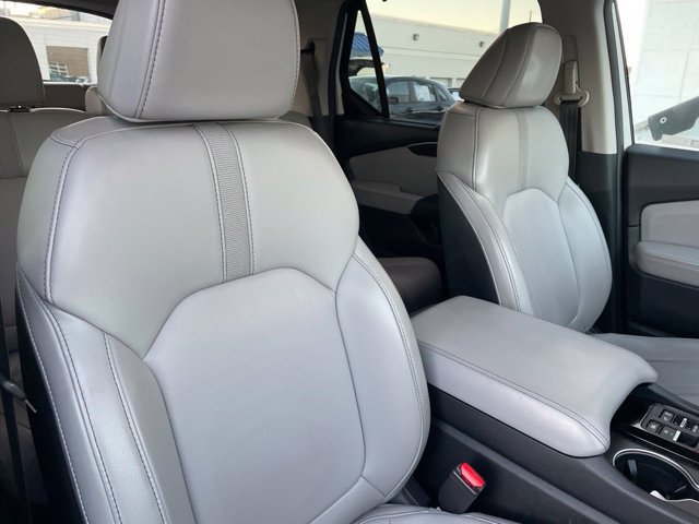 Used 2024 Honda Pilot Touring image 11