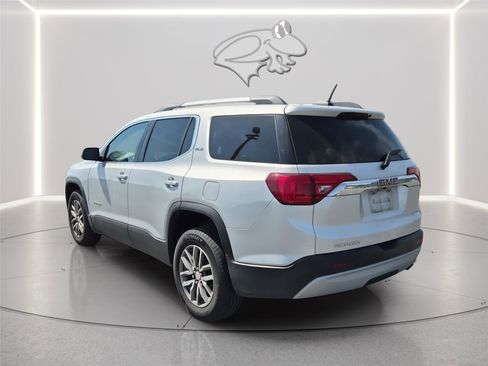 Used 2018 GMC Acadia SLE FWD image 3