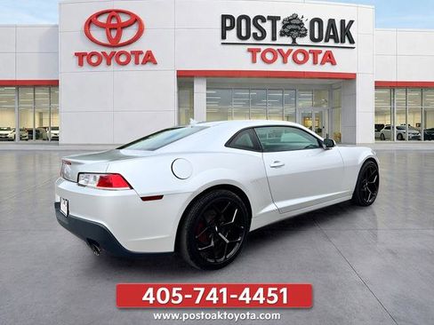 Used 2015 Chevrolet Camaro LS RWD image 9