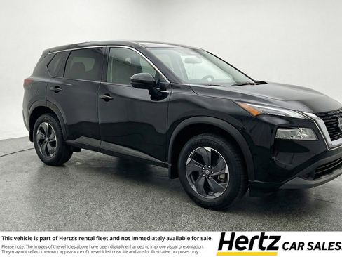 Used 2025 Nissan Rogue SV FWD image 1