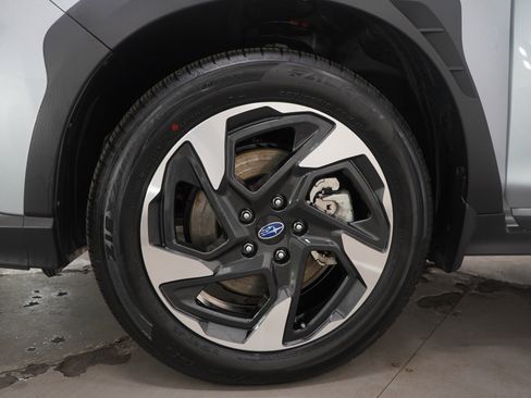 Used 2024 Subaru Crosstrek 2.5i Limited AWD/4WD image 30