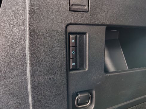 Used 2024 Ford Expedition Max XLT image 22