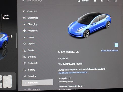 Used 2023 Tesla Model 3 Standard Range image 28
