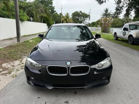 Used 2013 BMW 320i Sedan RWD image 5