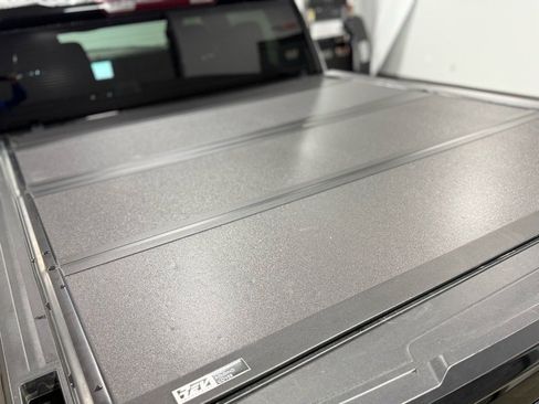 Used 2023 GMC Sierra 1500 Elevation image 15