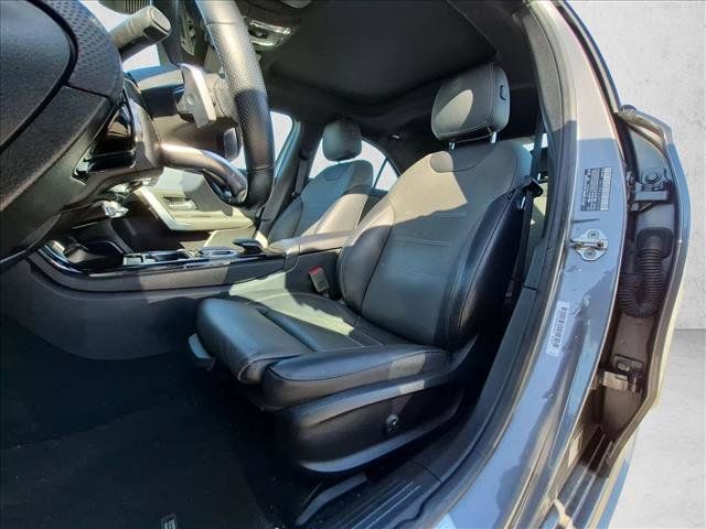 Used 2019 Mercedes-Benz A 220 4MATIC image 14