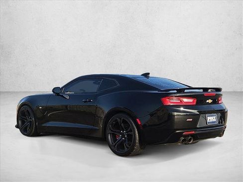 Certified 2018 Chevrolet Camaro SS RWD image 8