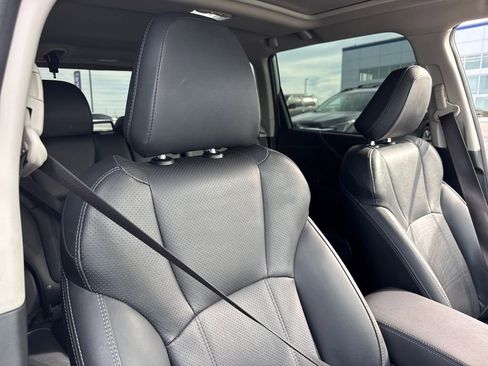 Used 2020 Subaru Forester Limited image 29