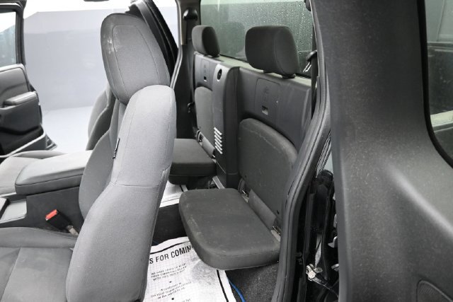 Used 2022 Nissan Frontier S AWD/4WD image 10