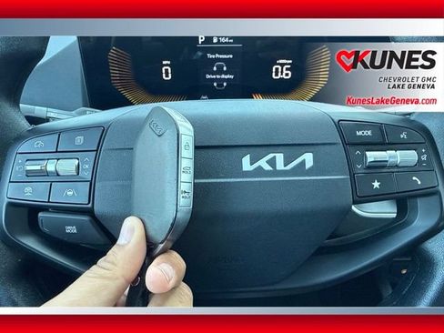 Used 2025 Kia K4 FWD image 26