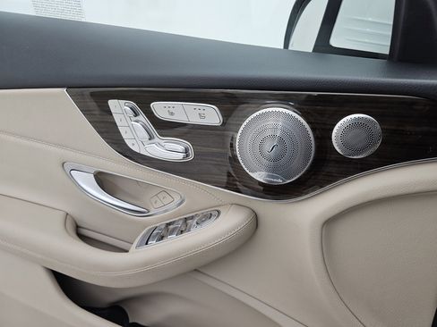 Used 2020 Mercedes-Benz C 300 4MATIC Cabriolet image 12