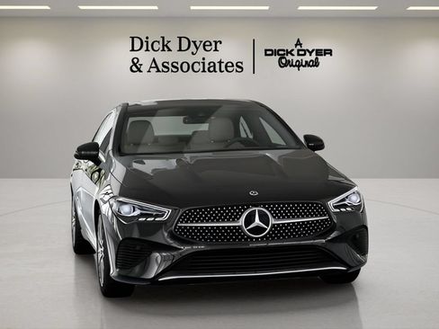 Used 2026 Mercedes-Benz CLA 250 image 4