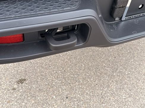 New 2026 Jeep Gladiator Sport AWD/4WD image 36