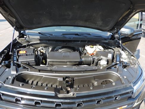 Used 2021 Chevrolet Tahoe Z71 w/ Rear Media and Nav Package image 26