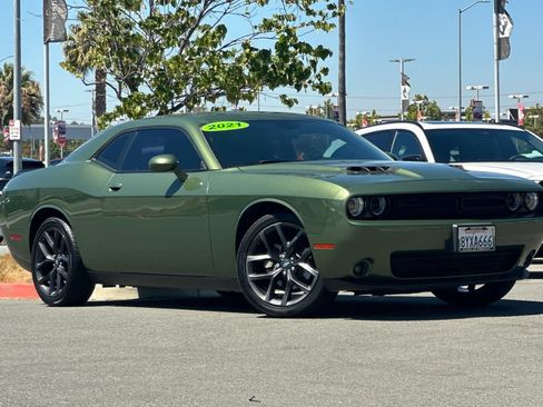 Used 2021 Dodge Challenger SXT w/ Blacktop Package RWD image 2