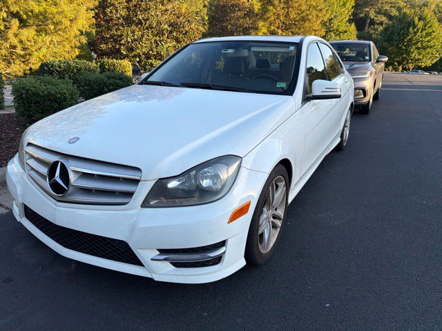 Used 2013 Mercedes-Benz C 300 4MATIC Sedan image 4