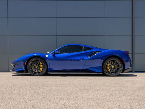 Certified 2019 Ferrari 488 Pista Coupe RWD image 10