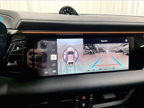 New 2025 Porsche Macan 4 Electric image 18