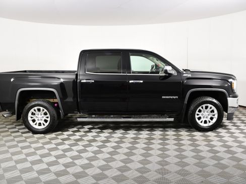 Used 2017 GMC Sierra 1500 SLT w/ SLT Premium Package AWD/4WD image 4