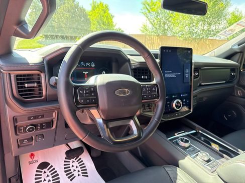 Used 2024 Ford Expedition Max Platinum AWD/4WD image 14