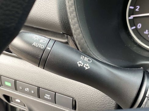 Used 2024 Nissan Sentra SV image 19