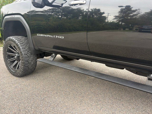 Used 2020 GMC Sierra 2500 Denali w/ Denali Ultimate Package AWD/4WD image 17