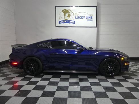 Used 2019 Ford Mustang GT Premium w/ GT Performance Package image 6