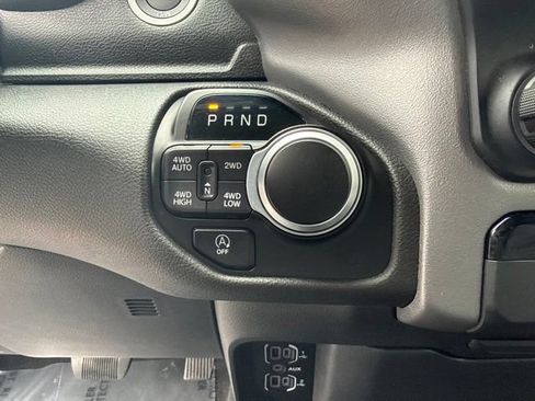 Used 2022 RAM 1500 Big Horn AWD/4WD image 30