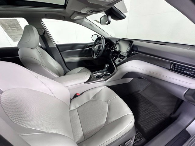 Used 2021 Toyota Camry XLE FWD image 29