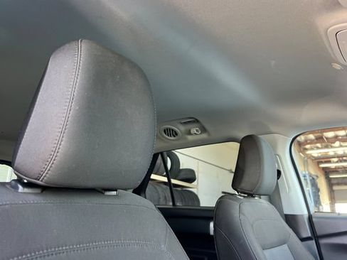 Used 2022 Ford Explorer XLT RWD image 20