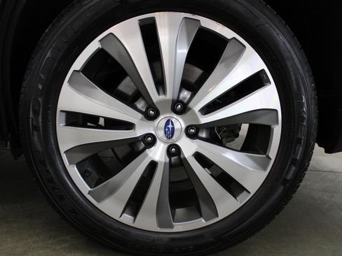 Used 2020 Subaru Ascent Limited AWD/4WD image 8
