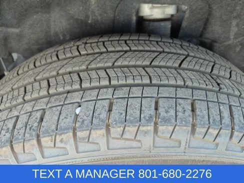 Used 2024 Jeep Grand Cherokee L Limited w/ Luxury Tech Group II AWD/4WD image 9