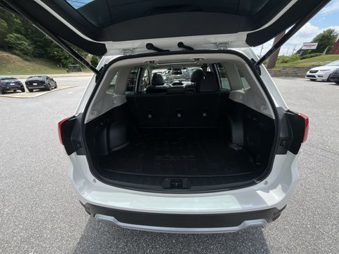Used 2023 Subaru Forester Touring AWD/4WD image 28