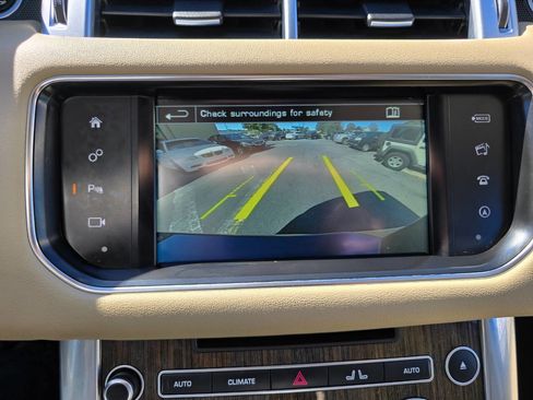 Used 2016 Land Rover Range Rover Sport HSE image 19