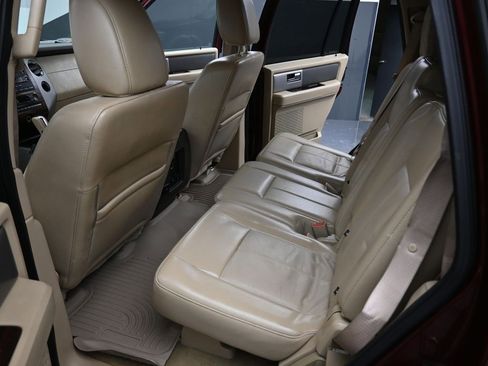Used 2012 Ford Expedition XLT image 22