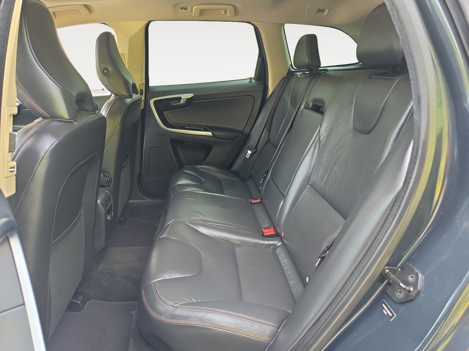 Used 2012 Volvo XC60 3.2 Premier AWD/4WD image 13