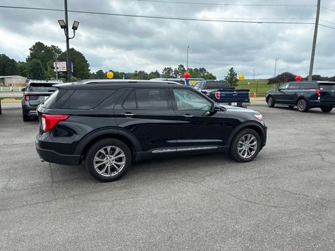 Used 2023 Ford Explorer Limited w/ Equipment Group 301A AWD/4WD image 15