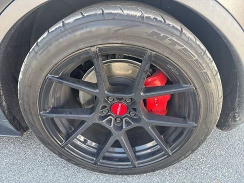 Used 2022 Tesla Model Y Performance image 12