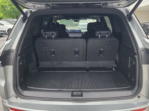 Certified 2025 Buick Enclave Avenir w/ Super Cruise Package AWD/4WD image 25