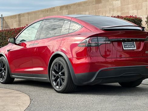 Used 2023 Tesla Model X Plaid image 6