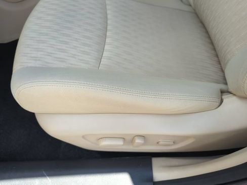 Certified 2019 Nissan Rogue SV FWD image 37