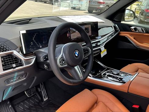 New 2026 BMW X5 sDrive40i image 5