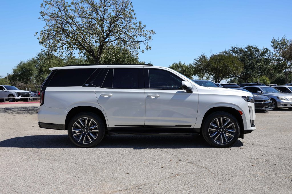 Used 2024 Cadillac Escalade Sport AWD/4WD image 5