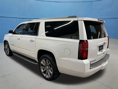 Used 2017 Chevrolet Suburban Premier image 5