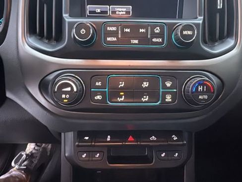 Used 2016 Chevrolet Colorado Z71 image 21