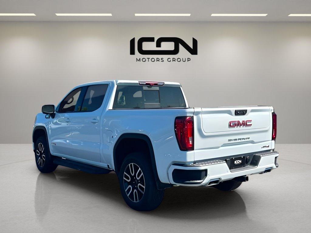 Used 2025 GMC Sierra 1500 AT4 w/ Technology Package AWD/4WD image 3
