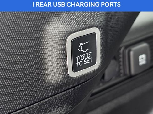 Used 2025 Jeep Grand Cherokee Limited image 19