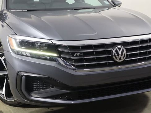 Used 2022 Volkswagen Passat 2.0T R-Line FWD image 39