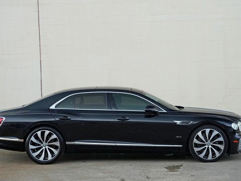 Used 2023 Bentley Flying Spur Azure AWD/4WD image 75