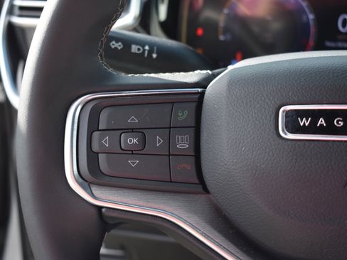 Used 2024 Jeep Wagoneer Series II w/ Convenience Group I image 15